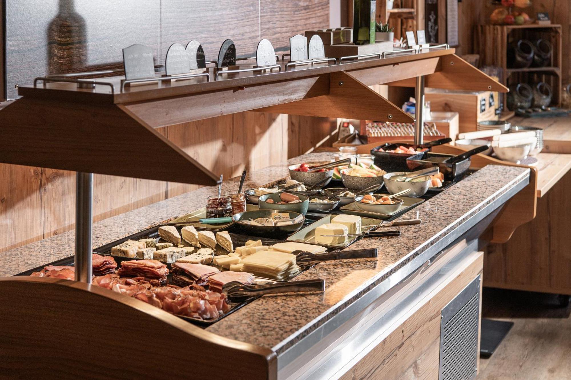 Alpenparks Hotel Montana Matrei in Osttirol Kültér fotó