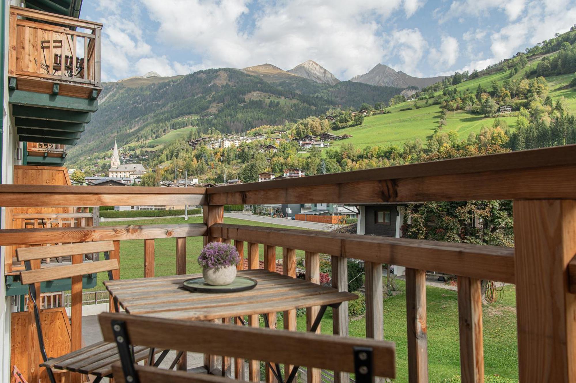 Alpenparks Hotel Montana Matrei in Osttirol Szoba fotó
