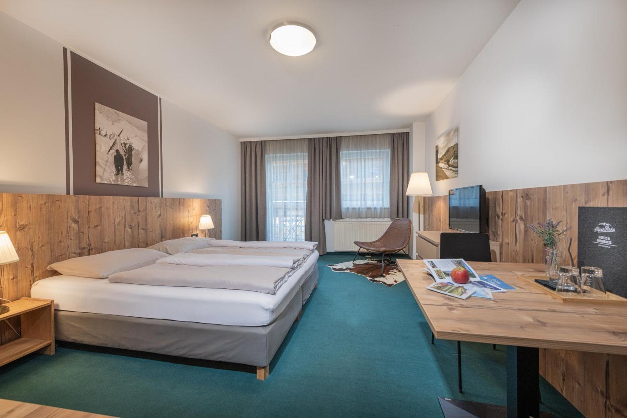 Alpenparks Hotel Montana Matrei in Osttirol Szoba fotó