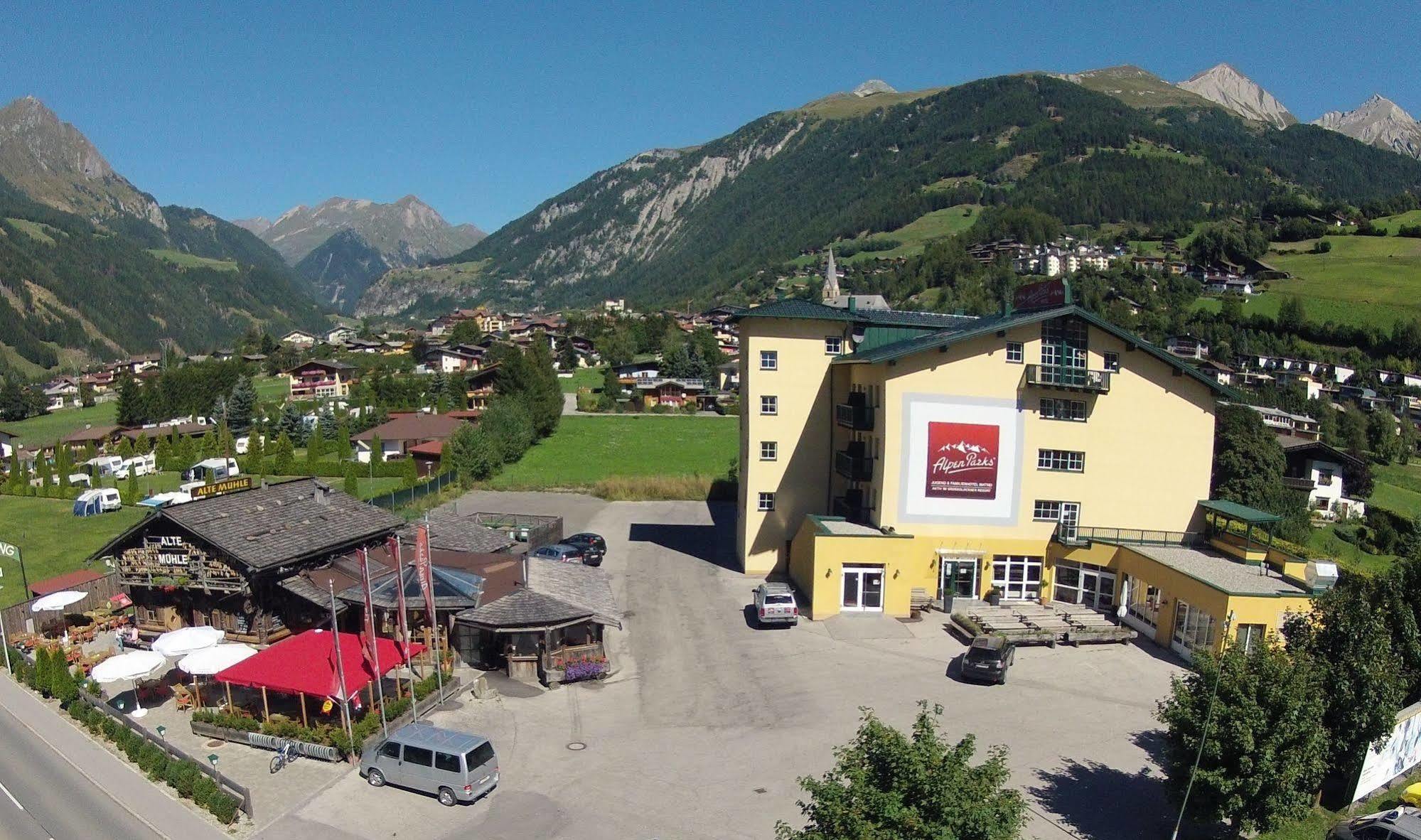Alpenparks Hotel Montana Matrei in Osttirol Kültér fotó